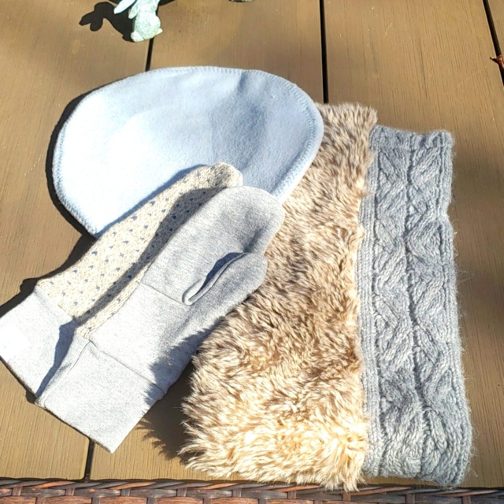 Hat, mittens, and neck warmer. Never used.